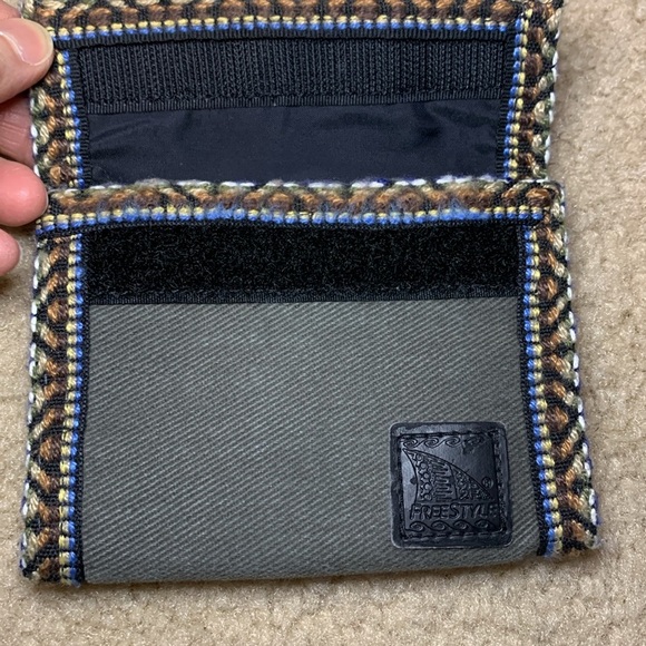FreeStyle Men’s Velcro Wallet Trifold - Picture 5 of 13